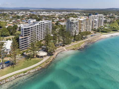 Ramada Resort By Wyndham Golden Beach - Accommodation QLD 39
