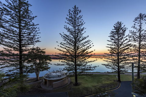 Ramada Resort By Wyndham Golden Beach - Accommodation QLD 36