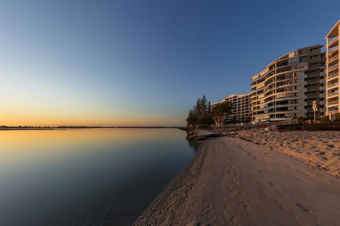 Ramada Resort By Wyndham Golden Beach - Accommodation QLD 35