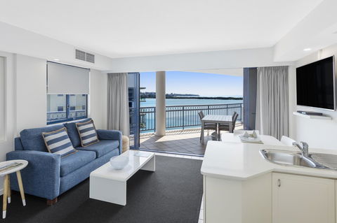 Ramada Resort By Wyndham Golden Beach - Accommodation QLD 27