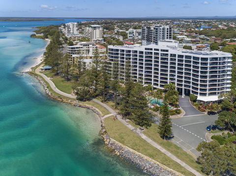Ramada Resort By Wyndham Golden Beach - Accommodation QLD 40