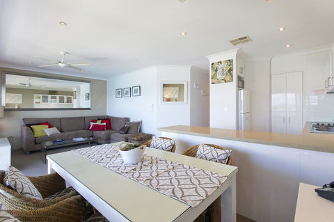 Noosa Shores Resort - Accommodation QLD 23