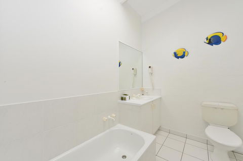 Seascape Holidays At Beachfront Terraces - Accommodation QLD 8