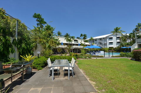Seascape Holidays At Beachfront Terraces - Accommodation QLD 23