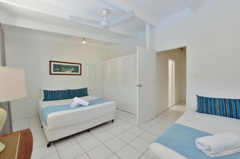 Seascape Holidays At Beachfront Terraces - Accommodation QLD 6