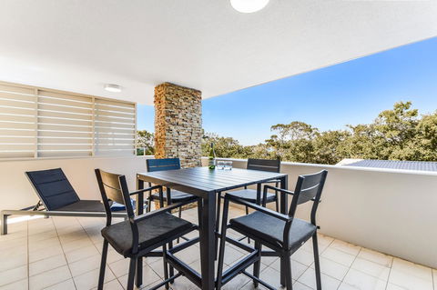 Redvue Holiday Apartments - Accommodation QLD 1