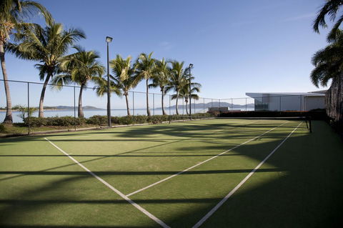 Mariners North Holiday Apartments - Accommodation QLD 5
