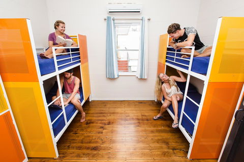Mad Monkey Central - Accommodation QLD 18