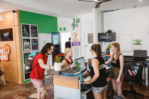 Mad Monkey Central - Accommodation QLD 4