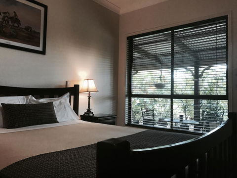 The Bearded Dragon Boutique Hotel - Accommodation QLD 0