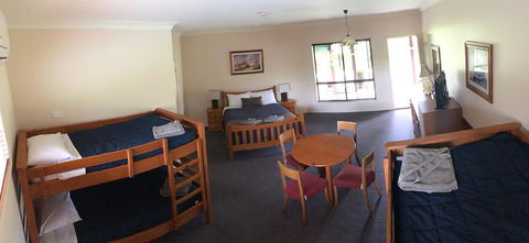 The Bearded Dragon Boutique Hotel - Accommodation QLD 10