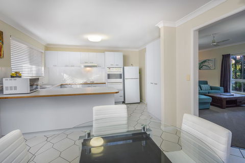 The Beach Motel Hervey Bay - Accommodation QLD 25