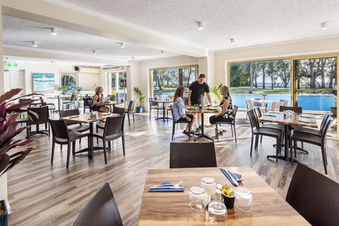 The Beach Motel Hervey Bay - Accommodation QLD 8