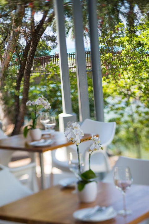 Heart Hotel And Gallery Whitsundays - Accommodation QLD 20