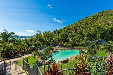 Beach Lodges - Accommodation QLD 1