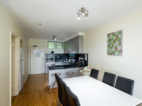 Beach Lodges - Accommodation QLD 28