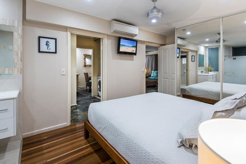Beach Lodges - Accommodation QLD 43