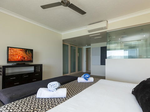 Beach Lodges - Accommodation QLD 9