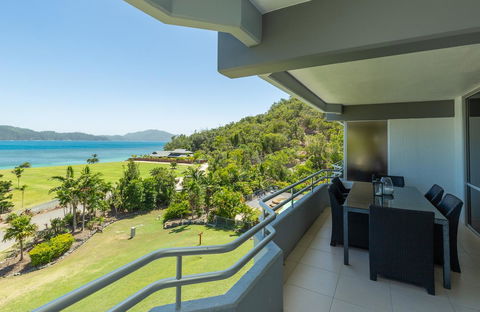 Beach Lodges - Accommodation QLD 15