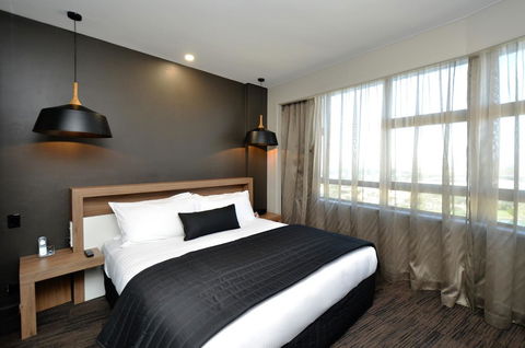 Hotel Grand Chancellor Townsville - Accommodation QLD 5