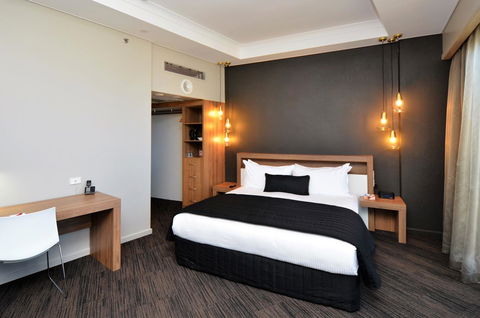 Hotel Grand Chancellor Townsville - Accommodation QLD 4