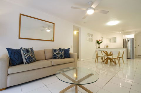 The White House Port Douglas - Accommodation QLD 2