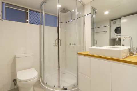 The White House Port Douglas - Accommodation QLD 4