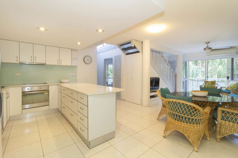 The White House Port Douglas - Accommodation QLD 23