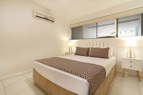 The White House Port Douglas - Accommodation QLD 8