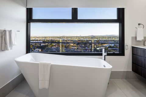 First Light Mooloolaba, Ascend Hotel Collection - Accommodation QLD 4