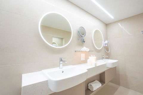 Pacific Hotel Cairns - Accommodation QLD 24