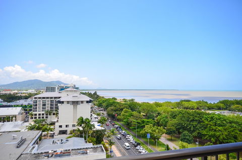 Pacific Hotel Cairns - Accommodation QLD 7