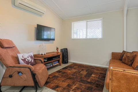 Bed & Breakfast 1 Bedroom Guest House - Accommodation QLD 24