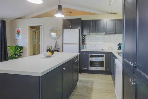Bed & Breakfast 1 Bedroom Guest House - Accommodation QLD 14