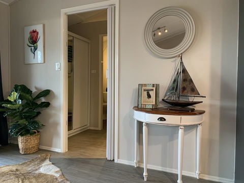 Bed & Breakfast 1 Bedroom Guest House - Accommodation QLD 8