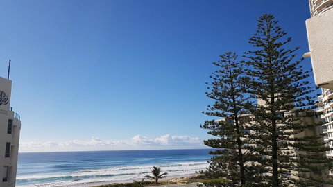 Surfers Chalet - Accommodation QLD 21