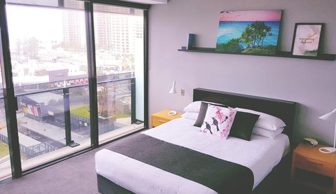 Circle Luxury Holidays - Accommodation QLD 23