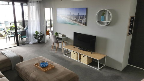 Circle Luxury Holidays - Accommodation QLD 15