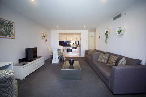 Circle Luxury Holidays - Accommodation QLD 2