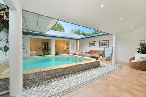 [ ANDY'S BEACH HOUSE ] - Accommodation QLD 21