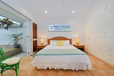 [ ANDY'S BEACH HOUSE ] - Accommodation QLD 26