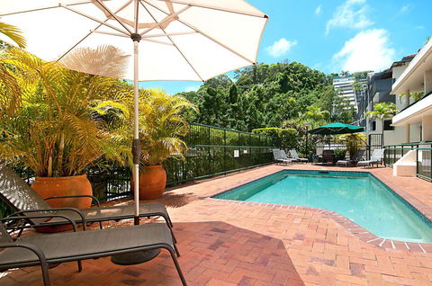 Saks On Hastings - Accommodation QLD 11