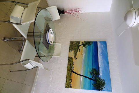 Saks On Hastings - Accommodation QLD 24