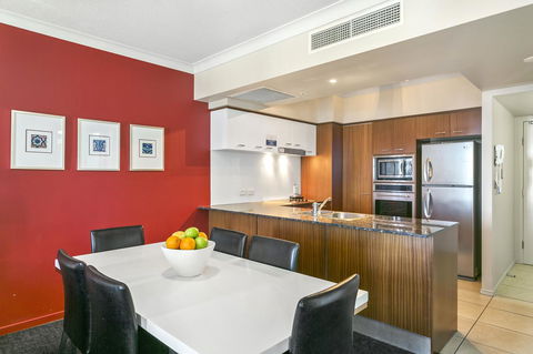 Mantra Towers Of Chevron - Accommodation QLD 19