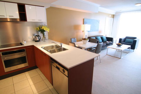 Mantra Towers Of Chevron - Accommodation QLD 13