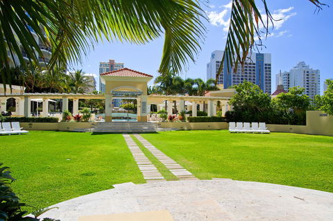 Mantra Towers Of Chevron - Accommodation QLD 7