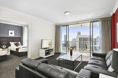 Mantra Towers Of Chevron - Accommodation QLD 20