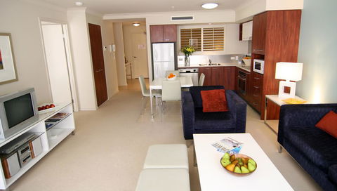 Mantra Towers Of Chevron - Accommodation QLD 15