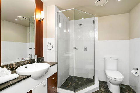 Mantra Towers Of Chevron - Accommodation QLD 18