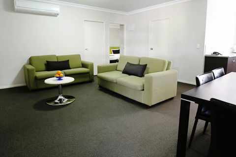 Drovers Motor Inn - Accommodation QLD 11
